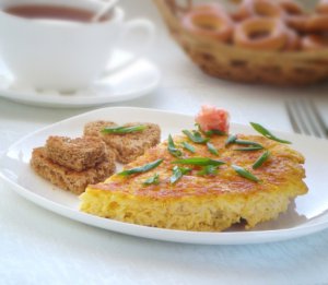Омлет с капустой и сосисками – кулинарный рецепт